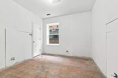 8718 S Kingston Avenue, Chicago, IL 60617 - Photo 8