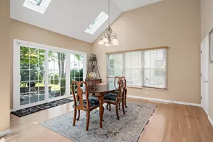 537 N Sycamore Ln, North Aurora, IL 60542 - Photo 10