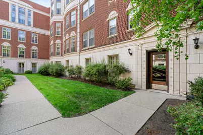 496 Sheridan Road #1, Evanston, IL 60202 - Photo 4
