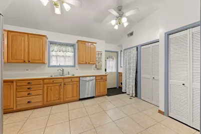 17560 Hillside Avenue, Homewood, IL 60430 - Photo 6