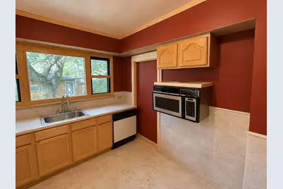 10756 S Eggleston Avenue, Chicago, IL 60628 - Photo 6