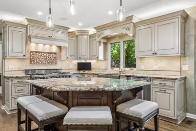 118 S Montclair Avenue, Glen Ellyn, IL 60137 - Photo 8
