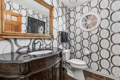 118 S Montclair Avenue, Glen Ellyn, IL 60137 - Photo 16