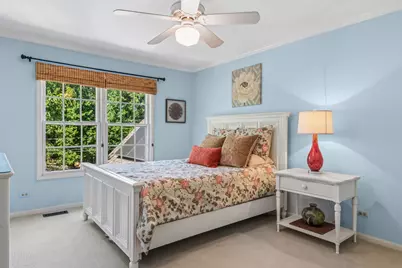 118 S Montclair Avenue, Glen Ellyn, IL 60137 - Photo 20