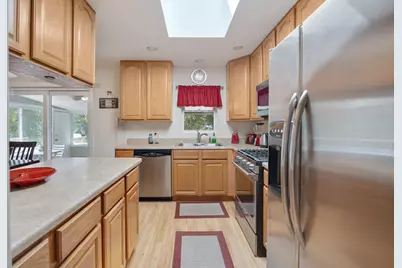 1204 Leeds Lane, Elk Grove Village, IL 60007 - Photo 8