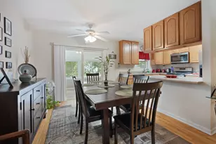 1204 Leeds Ln, Elk Grove Village, IL 60007 - Photo 6