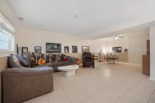 1204 Leeds Ln, Elk Grove Village, IL 60007 - Photo 18