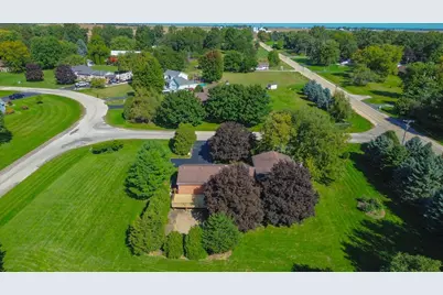 12504 Pine Drive, Genoa, IL 60135 - Photo 42