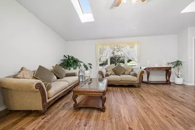 12504 Pine Drive, Genoa, IL 60135 - Photo 8