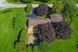 12504 Pine Dr, Genoa, IL 60135 - Photo 4