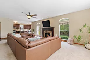 1871 Cooper Ln, Algonquin, IL 60102 - Photo 16