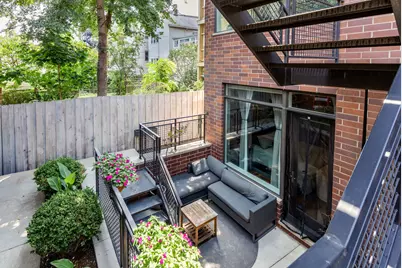 1081 N Marshfield Avenue #1, Chicago, IL 60622 - Photo 4