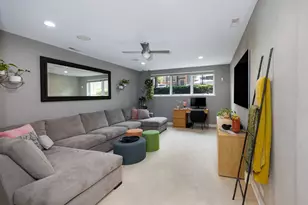 1081 N Marshfield Ave, Chicago, IL 60622 - Photo 22