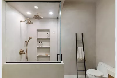 1081 N Marshfield Avenue #1, Chicago, IL 60622 - Photo 12