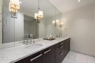 30 W Oak St, Chicago, IL 60610 - Photo 28