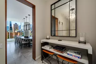 30 W Oak St, Chicago, IL 60610 - Photo 2