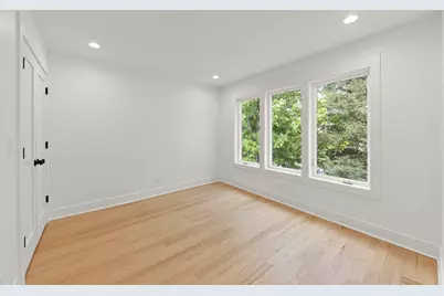 118 N President Street, Wheaton, IL 60187 - Photo 24
