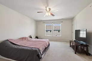 69 Nicholas Dr W, Des Plaines, IL 60016 - Photo 14