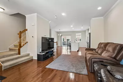 69 Nicholas Drive W, Des Plaines, IL 60016 - Photo 6