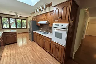 21554 W Countryside Valley Dr, Mundelein, IL 60060 - Photo 12