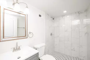 10048 S St Lawrence Ave, Chicago, IL 60628 - Photo 16
