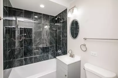 10048 S Saint Lawrence Avenue, Chicago, IL 60628 - Photo 12