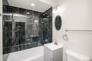 10048 S St Lawrence Ave, Chicago, IL 60628 - Photo 12