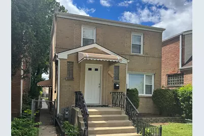 10048 S Saint Lawrence Avenue, Chicago, IL 60628 - Photo 1