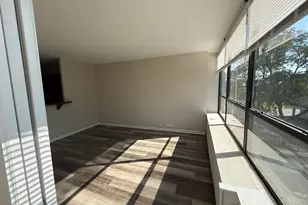 4800 S Chicago Beach Dr, Chicago, IL 60615 - Photo 8