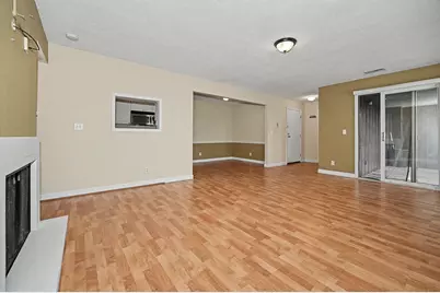 2802 E Lincoln Street #2C, Bloomington, IL 61704 - Photo 8