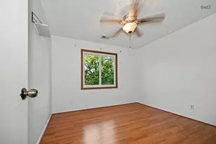 2802 E Lincoln St, Bloomington, IL 61704 - Photo 20