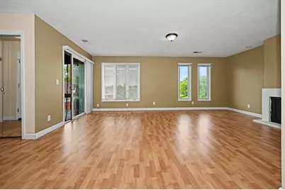 2802 E Lincoln Street #2C, Bloomington, IL 61704 - Photo 6