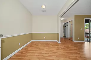 2802 E Lincoln St, Bloomington, IL 61704 - Photo 10