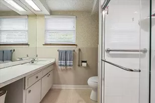 1233 Glen Oak Ln, Northbrook, IL 60062 - Photo 14