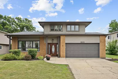 1815 Azalea Lane, Mount Prospect, IL 60056 - Photo 2