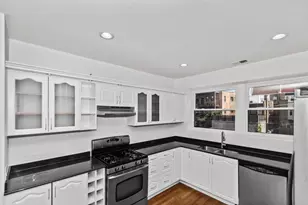 4023 S Calumet Ave, Chicago, IL 60653 - Photo 4