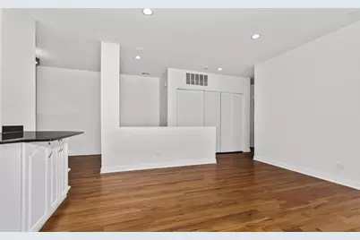 4023 S Calumet Avenue #2N, Chicago, IL 60653 - Photo 8