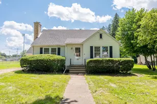 693 Enterprise St, Elgin, IL 60120 - Photo 1