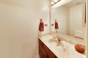 418 Bluebird Ln, Deerfield, IL 60015 - Photo 12