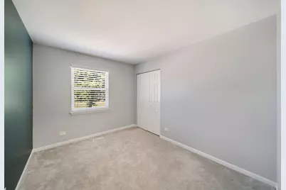 1384 Marble Hill Drive, Lake Zurich, IL 60047 - Photo 10
