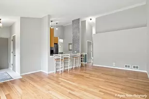 205 Chaparral Cir, Elgin, IL 60120 - Photo 6