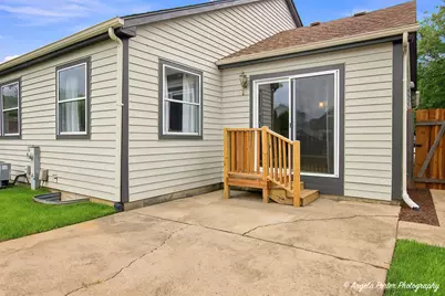 205 Chaparral Circle, Elgin, IL 60120 - Photo 28