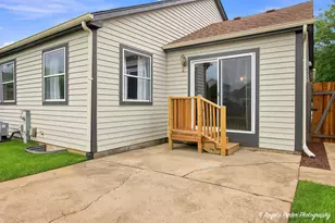 205 Chaparral Cir, Elgin, IL 60120 - Photo 28