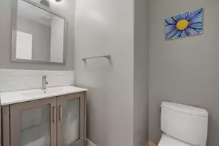 400 E Ohio St, Chicago, IL 60611 - Photo 18