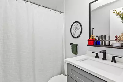 4343 N Clarendon Avenue #2801, Chicago, IL 60613 - Photo 12
