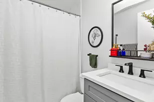 4343 N Clarendon Ave, Chicago, IL 60613 - Photo 12