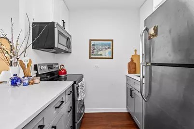 4343 N Clarendon Avenue #2801, Chicago, IL 60613 - Photo 4