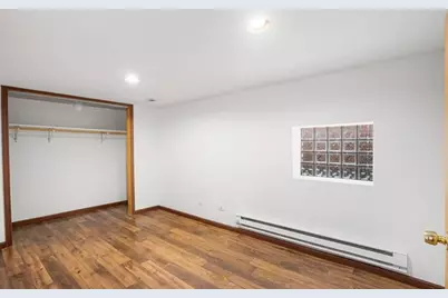 5251 W Belle Plaine Avenue, Chicago, IL 60641 - Photo 26
