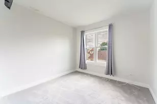 1430 Ash Ct, Carol Stream, IL 60188 - Photo 10