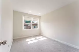 1430 Ash Ct, Carol Stream, IL 60188 - Photo 12